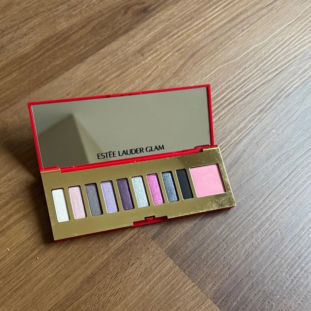 Estee Lauder Glam Eyeshadow Palette - Bold Hues - Picture 1 of 4